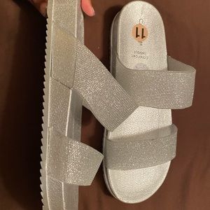 Women’s silver glitter sandals